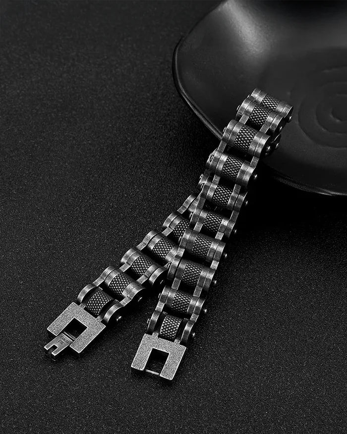 Biker Chain Bracelet ’Vorn’