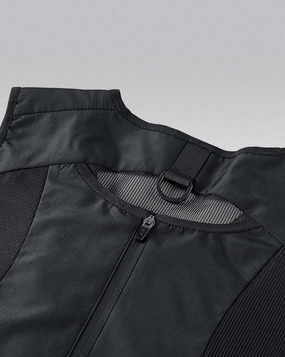 ’Feng’ Techwear Vest