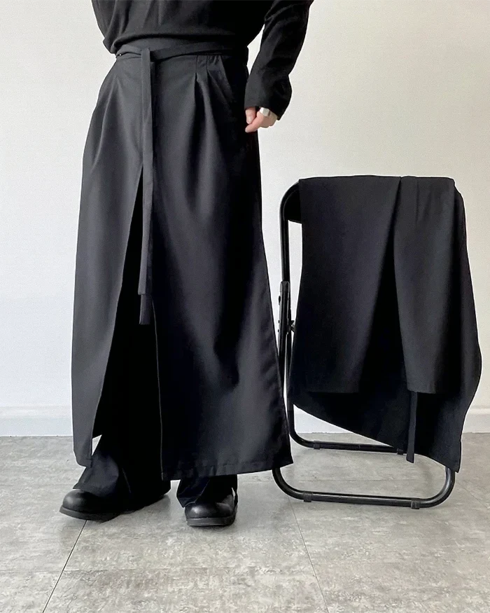 Hakama pants with Detachable Skirt ’Lizuka’ - TECHWEAR