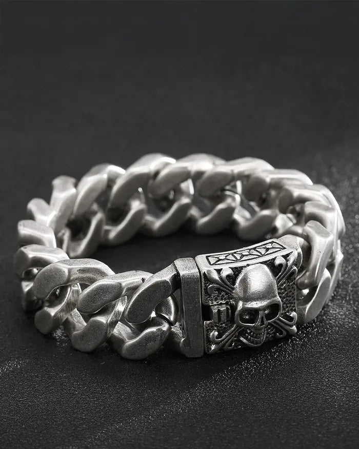 Stainless steel skull bracelet ’Karn’