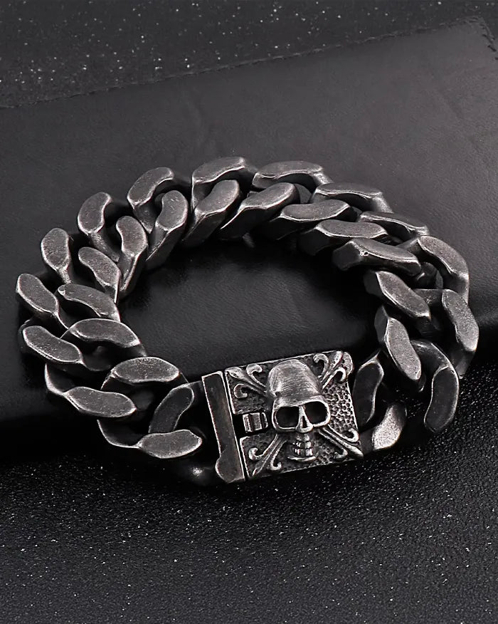 Stainless steel skull bracelet ’Karn’