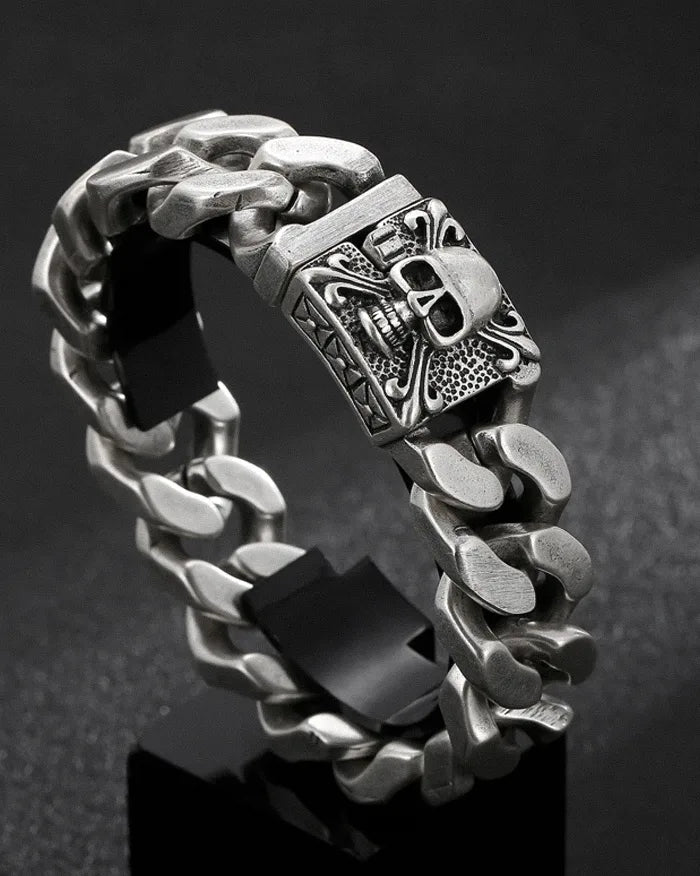 Stainless steel skull bracelet ’Karn’