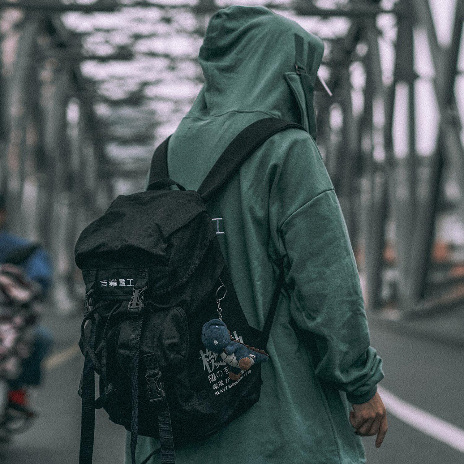 "Uchi" Backpack - TECHWEAR STORM™