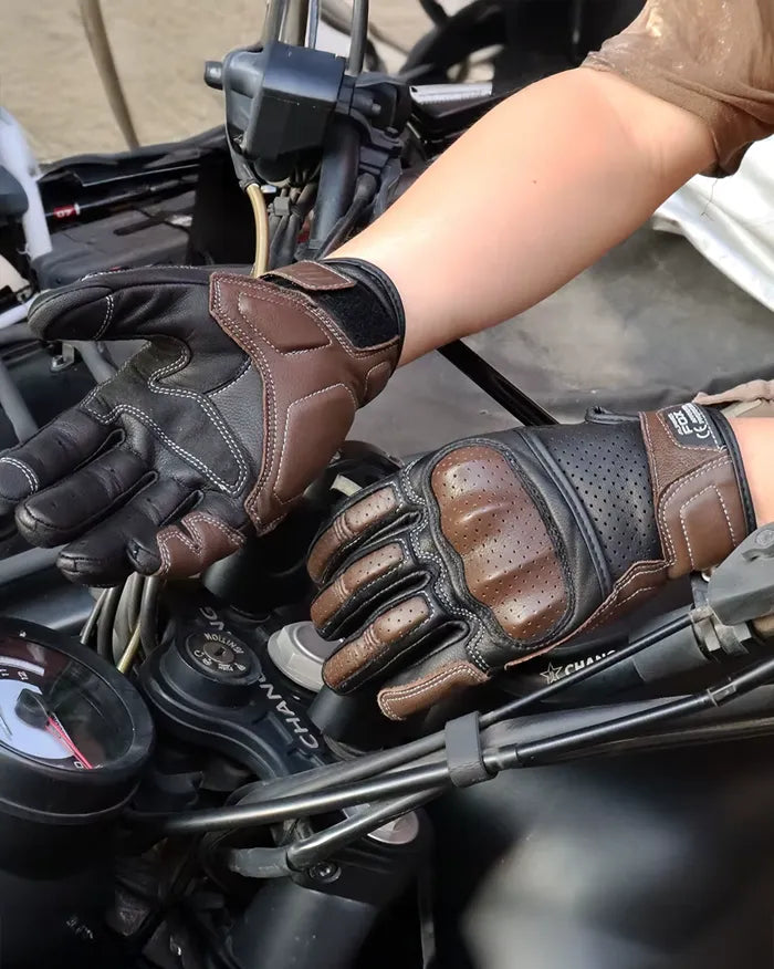 Vintage Leather Gloves ’Tachiyo’