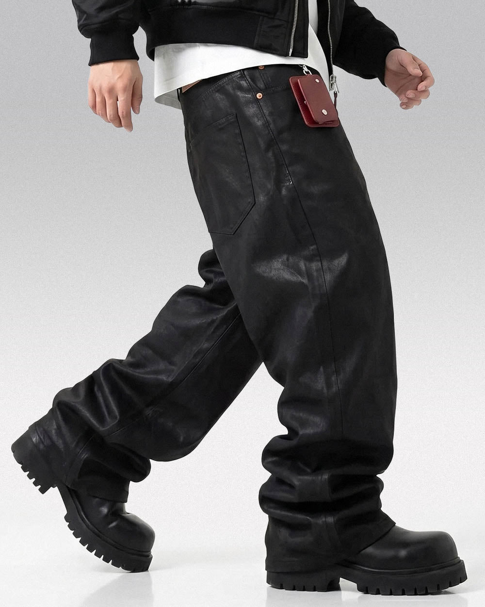 Wax coated jeans ’Nomi’ - black / M
