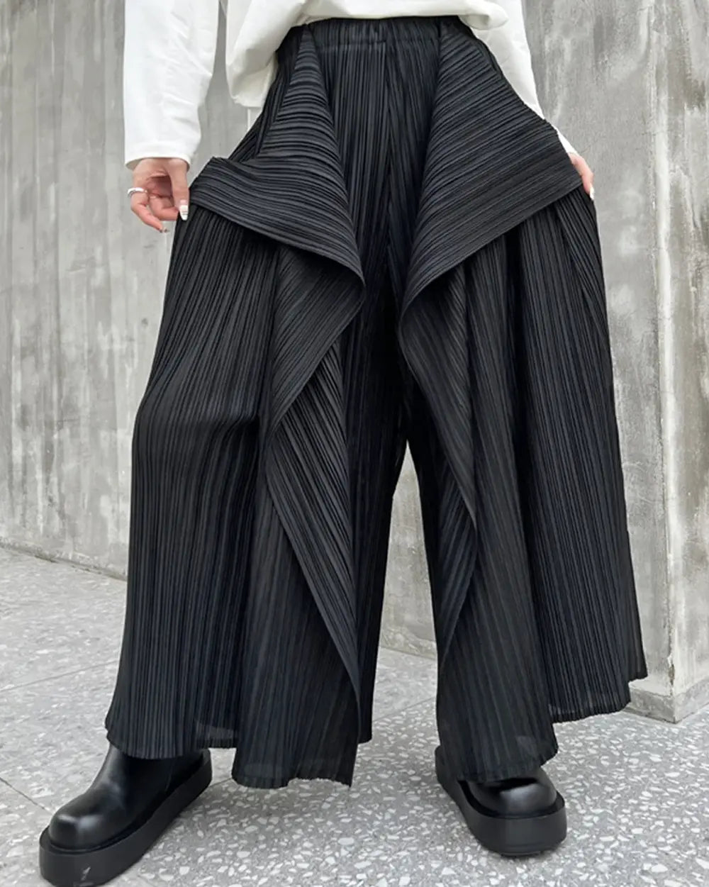Wide leg trousers for women ’Fukuya’ - Black / One Size