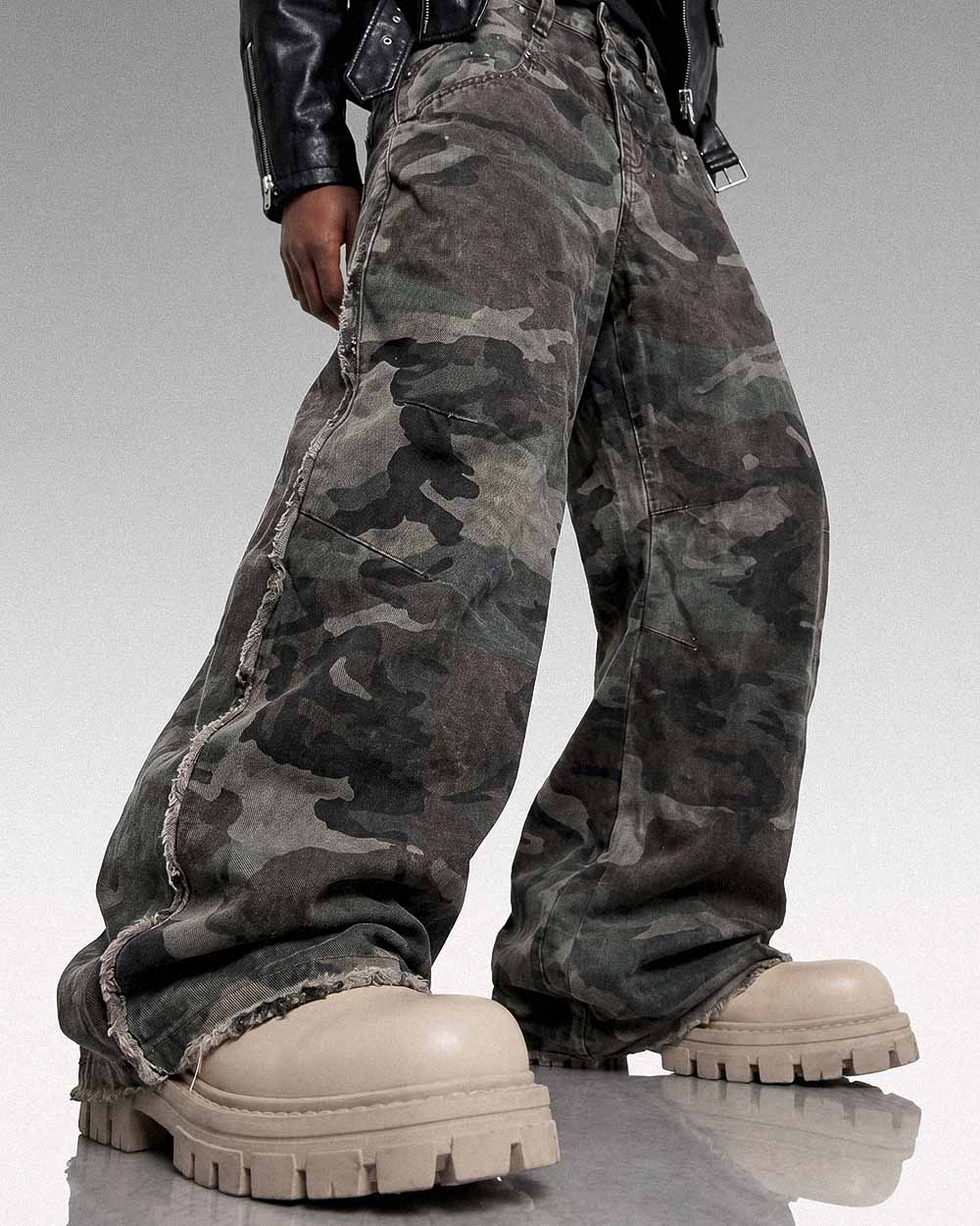 Y2k camo pants ’Kuzaki’ - Camouflage / S