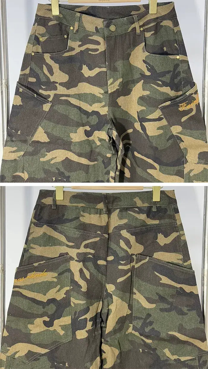 details of the Baggy camo pants "Kogane"