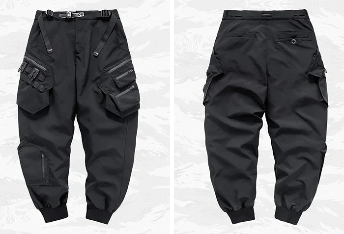 Black techwear cargo pants "Ichihara" front and back