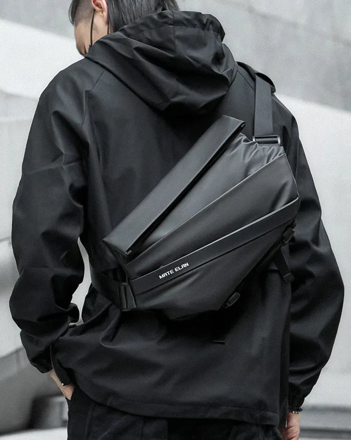 Black crossbody bag ’Uki’ - TECHWEAR STORM™