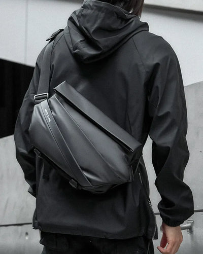 Black crossbody bag ’Uki’ - TECHWEAR STORM™