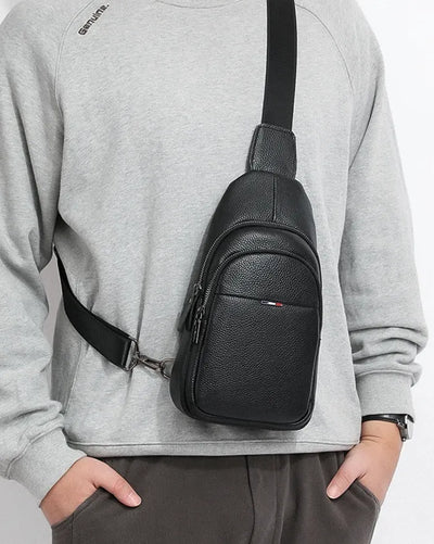 Black leather crossbody bag ’Zuru’ - TECHWEAR STORM™