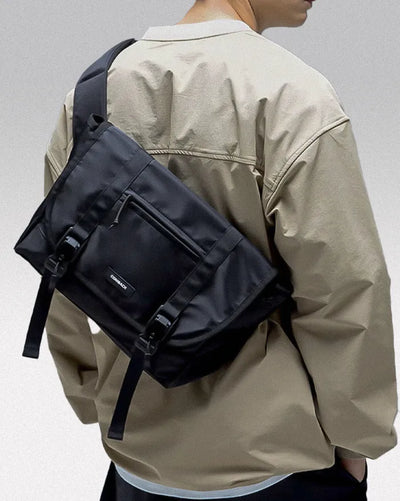 Black messenger bag ’Tome’ - TECHWEAR STORM™