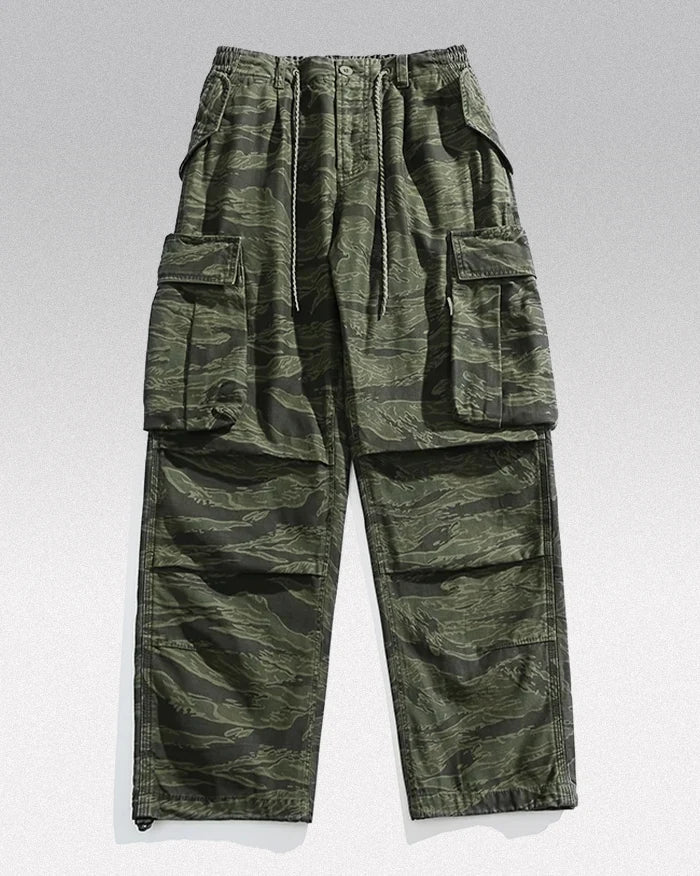 Camo streetwear pants 