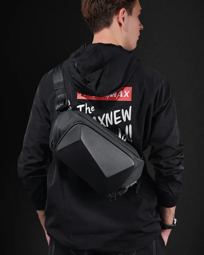 Crossbody bag with usb charging port ’Kyogo’ - TECHWEAR