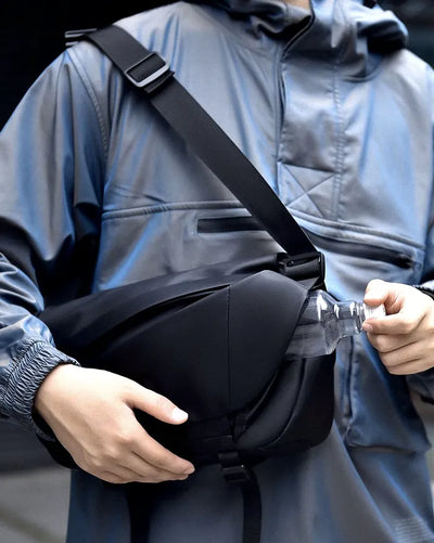 Messenger waterproof bag ’Kakuda’ - TECHWEAR STORM™