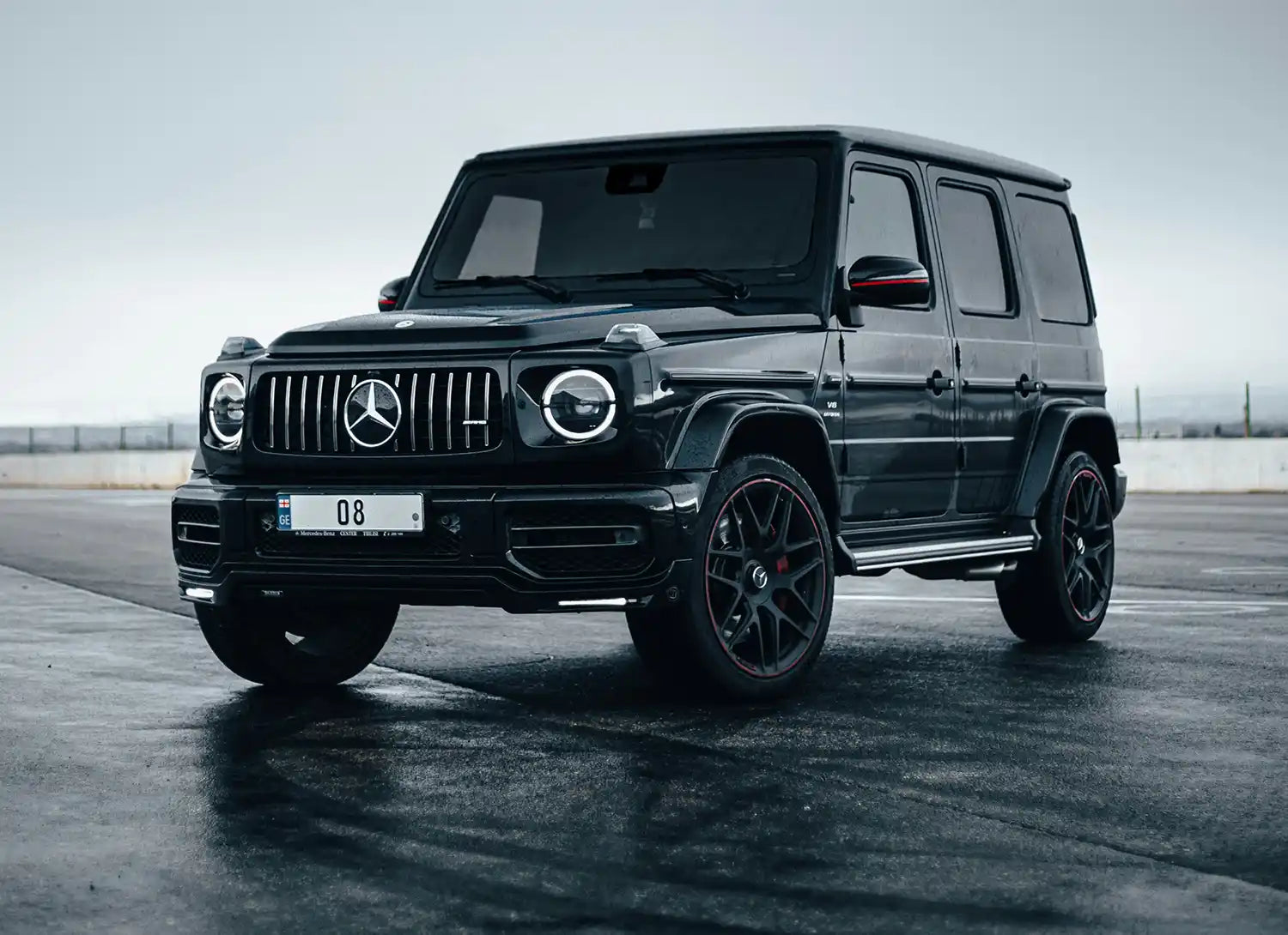 a black mercedes G63