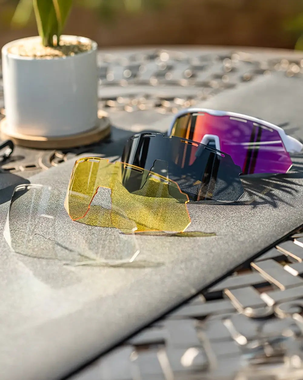 Sunglasses with interchangeable lenses ’Recon’