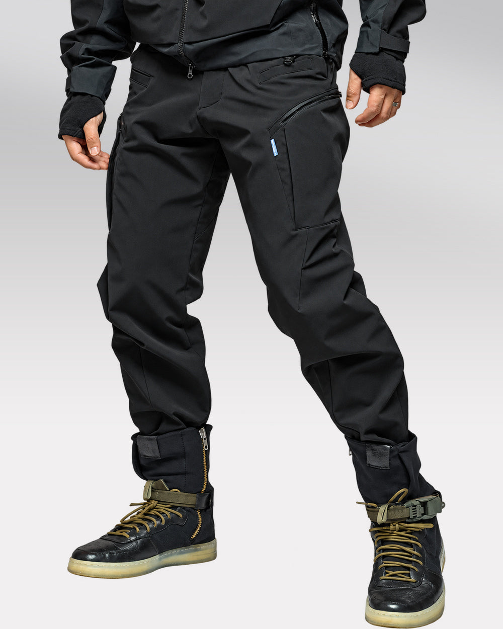 Techwear Pants "Fuki" in black, worn front view