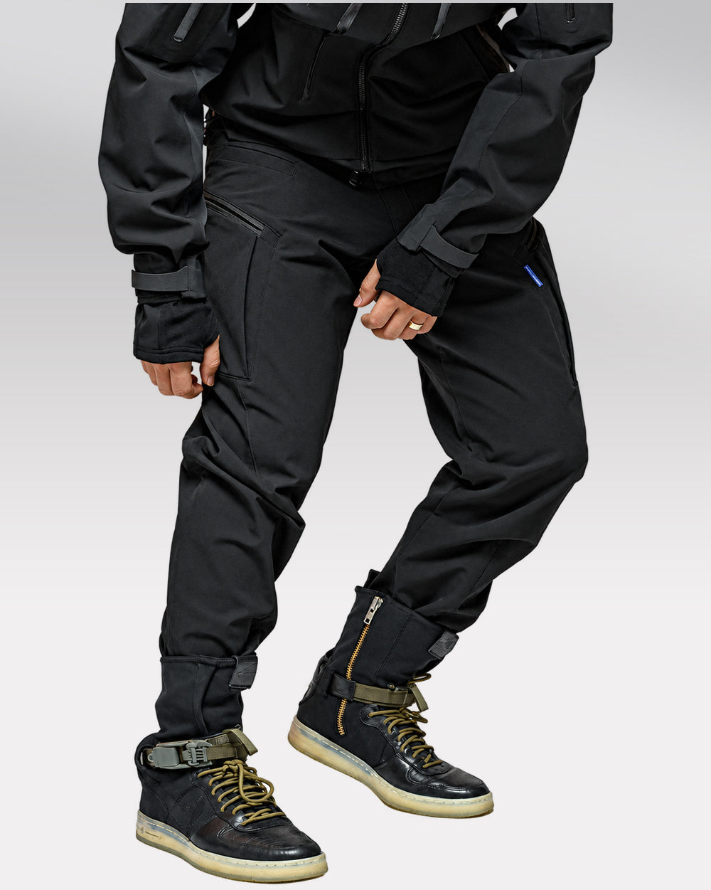 Techwear Pants "Fuki" in black, view 2