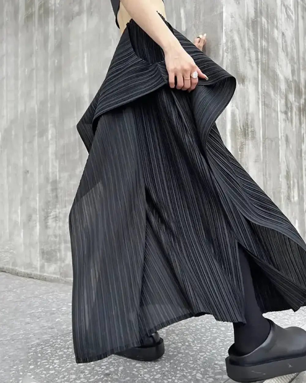Wide leg trousers for women ’Fukuya’ - Black / One Size