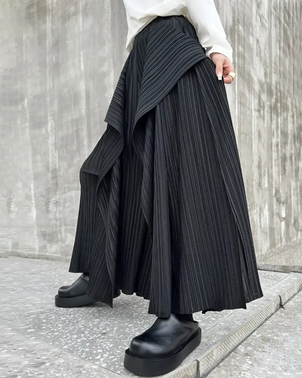 Wide leg trousers for women ’Fukuya’ - Black / One Size
