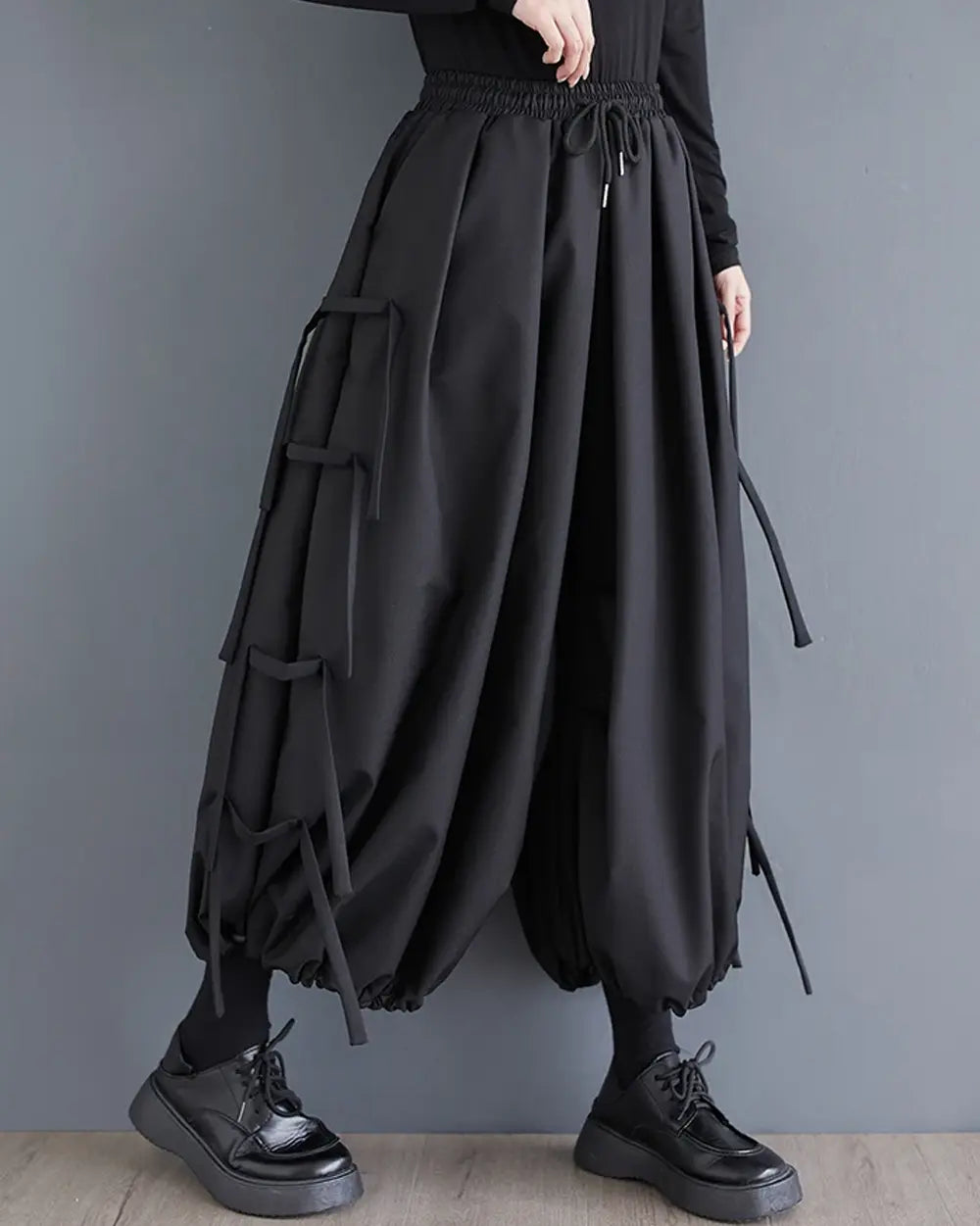 Wide legged pants women ’Gamata’ - black / One Size