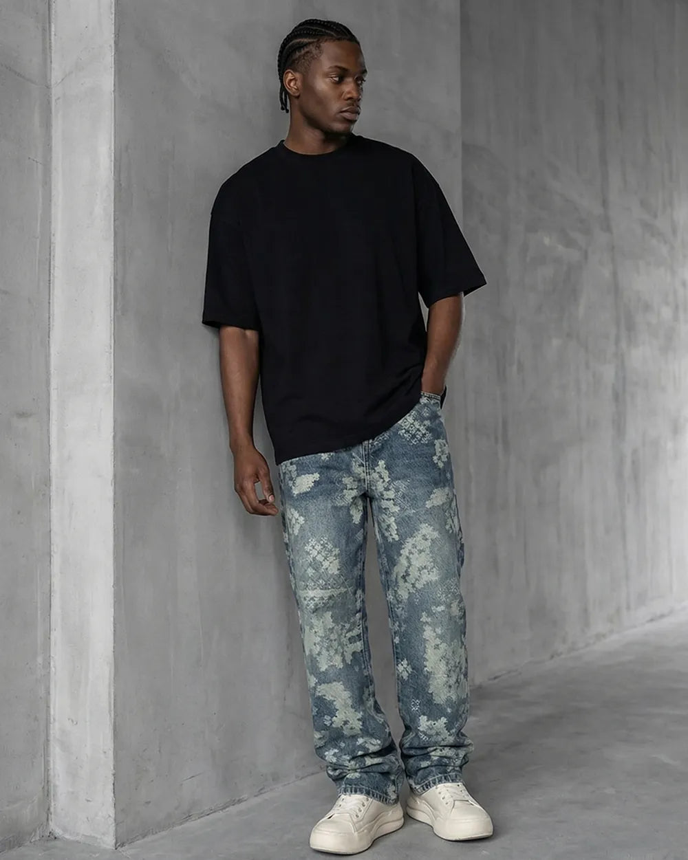 black man wearing the Y2k pants jeans "Ibusuki"